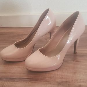 Fioni Nude/Pink Heels size 8